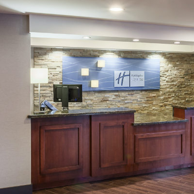 Photography direction for Holiday Inn Express & Suites Carpinteria.